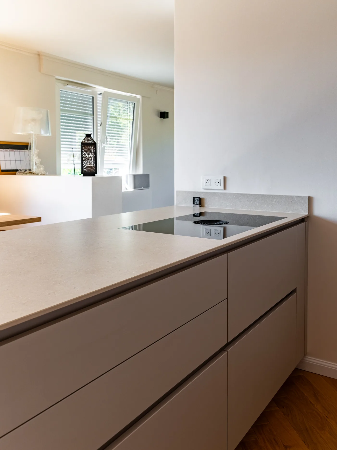 realisation-cuisine-beige-bois-sur-mesure-dijon-4